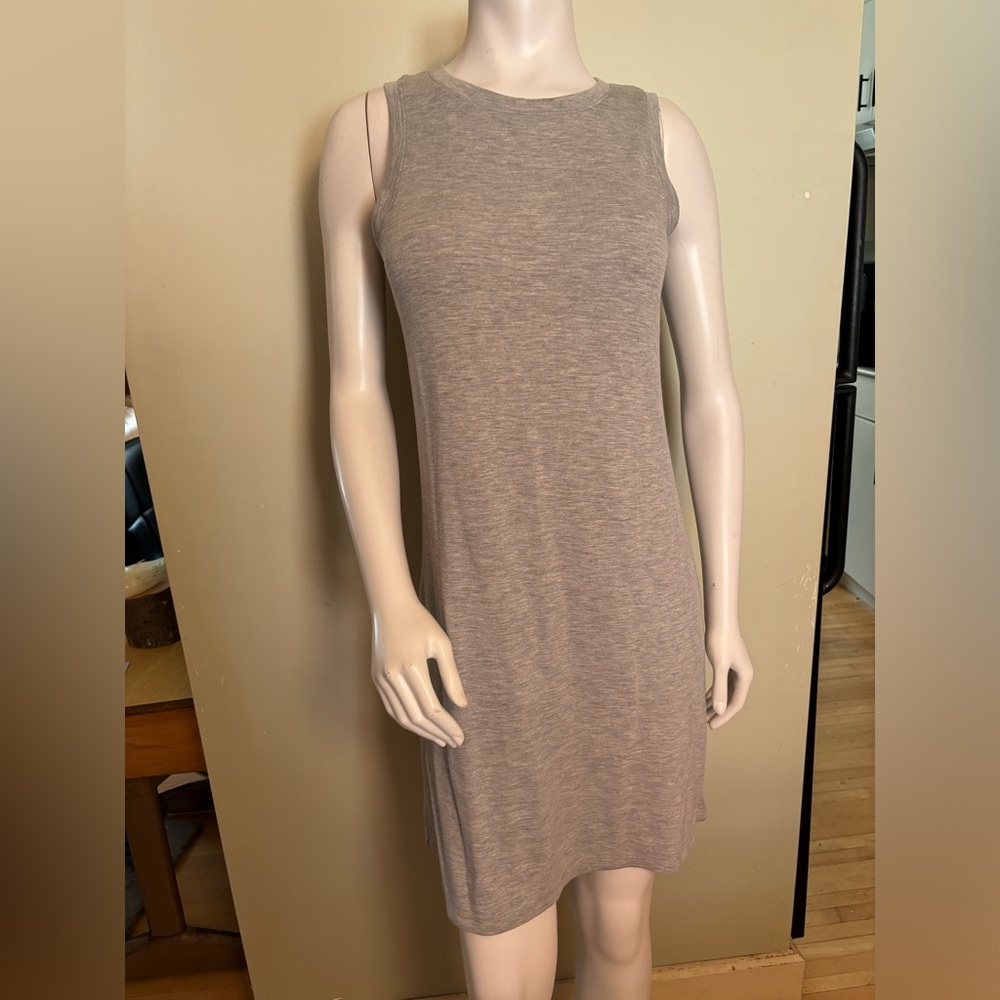 Gaiam Sleeveless Gray Dress